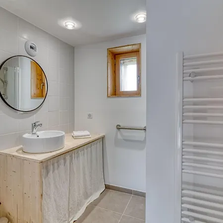 Сasa de vacaciones Domaene La Inmitten Der By Interhome *